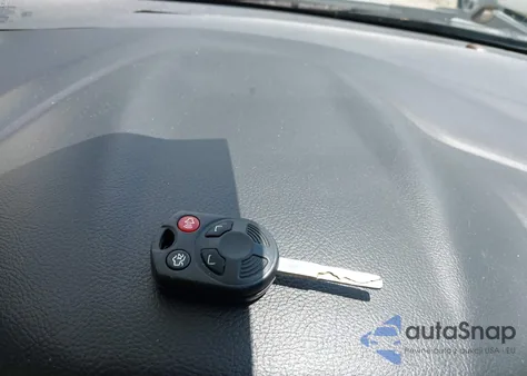 2014 Ford Focus S из США, поврежденный, VIN 1FADP3E28EL181062